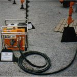 Hydraulisk aggregat med meiselhammer.